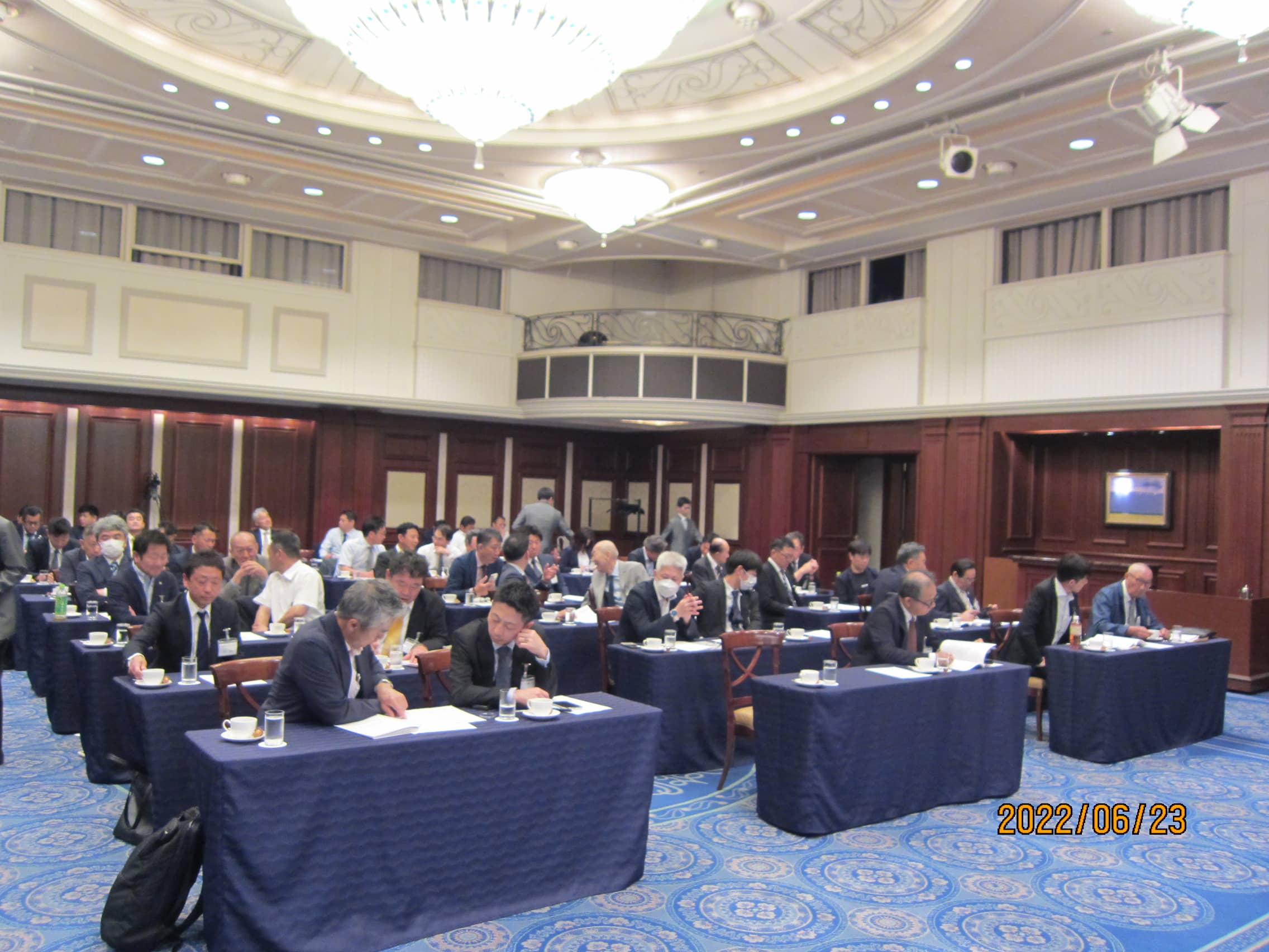 総会会場